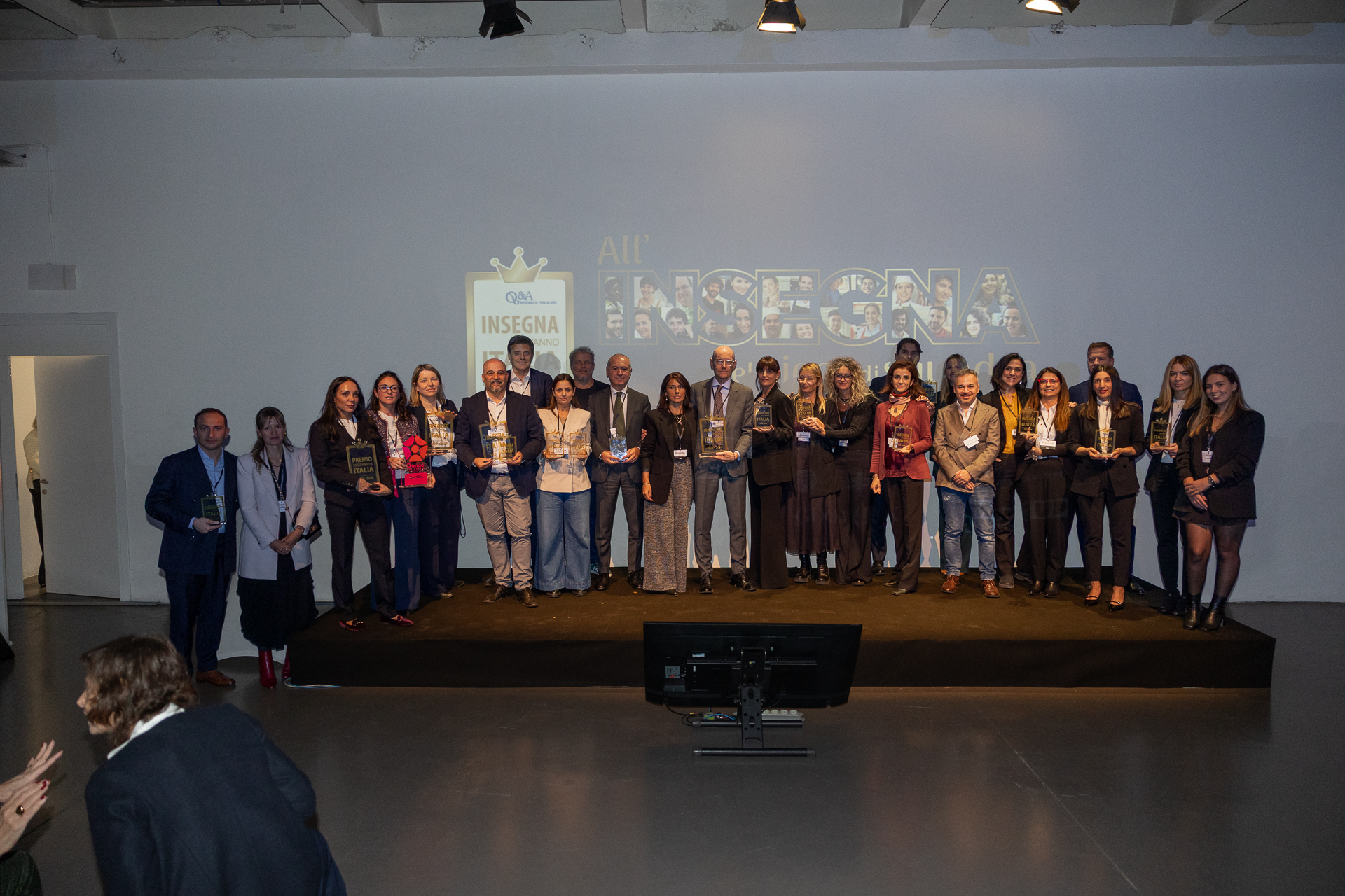 INSEGNA 2025-523.jpg